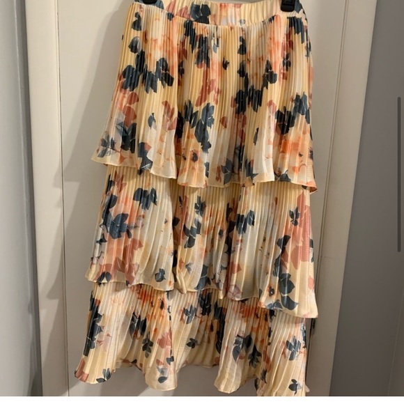 NWT - Ryegrass -Plus Womens Pleated Ruffle Midi Skirt - Picture 5 of 8